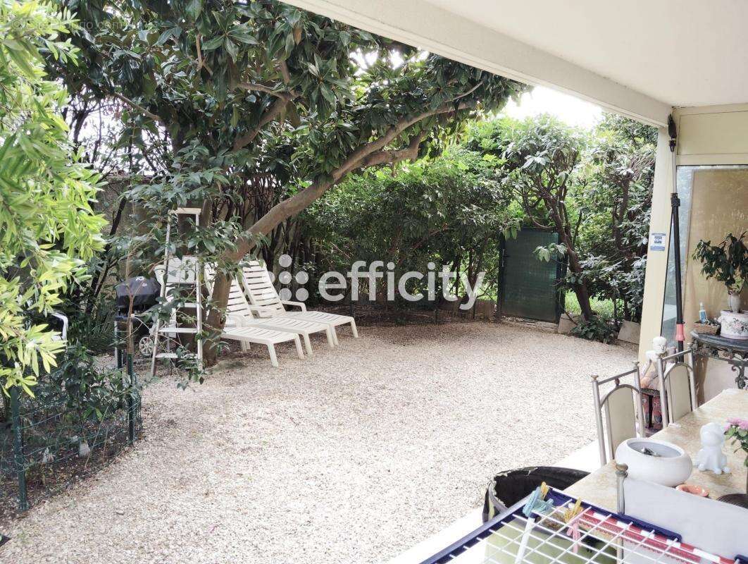 Appartement à LE CANNET
