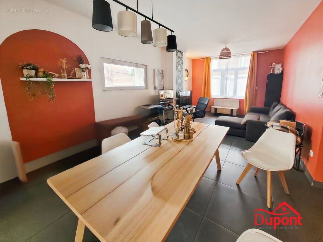 Maison à DOUCHY-LES-MINES