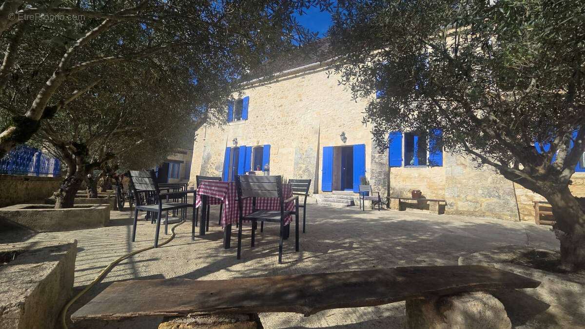 Maison à SAINT-JEAN-D'EYRAUD