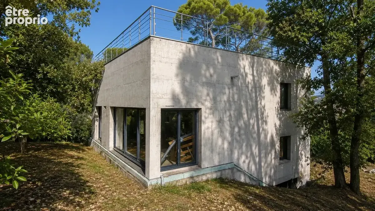 Maison à VALBONNE