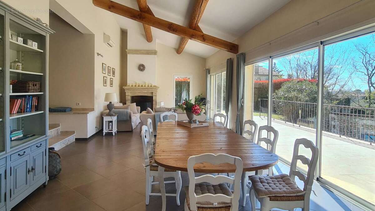 Maison à UZES