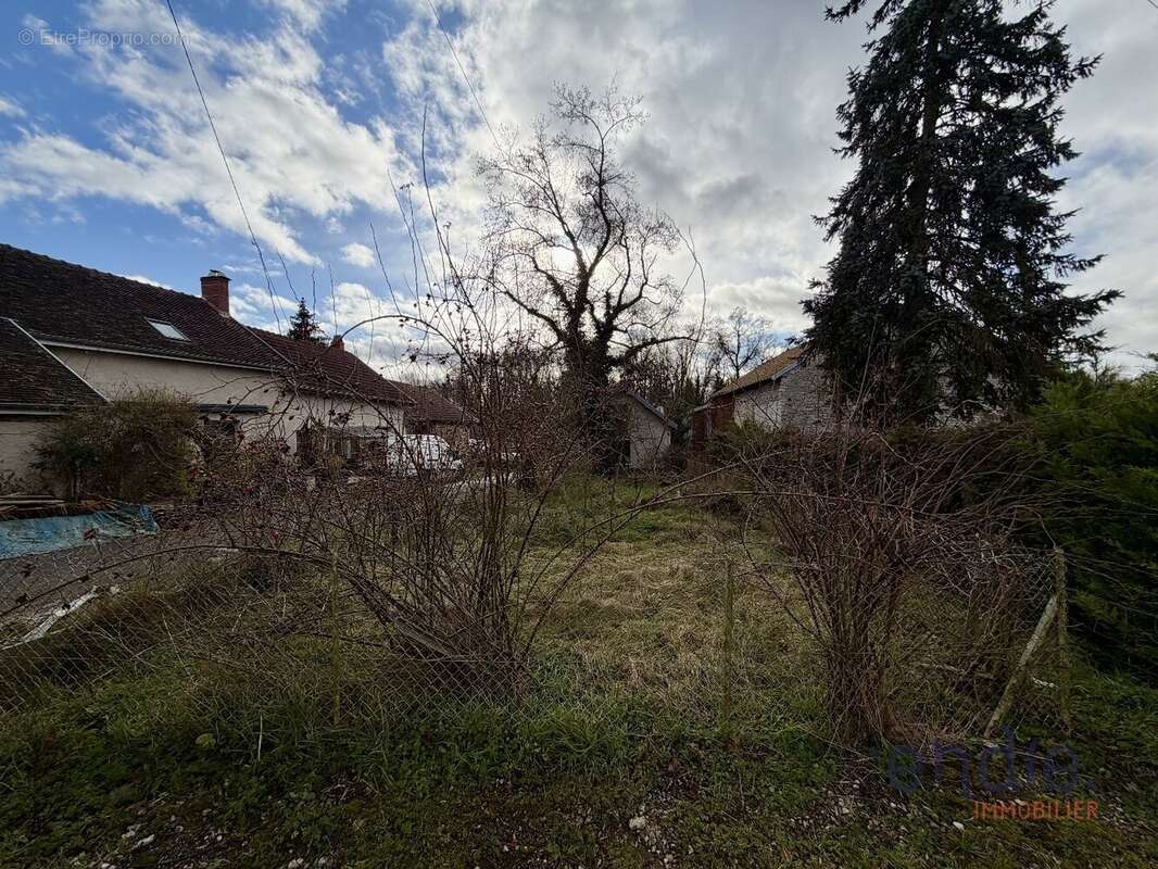 Maison à NOIRON-SUR-BEZE
