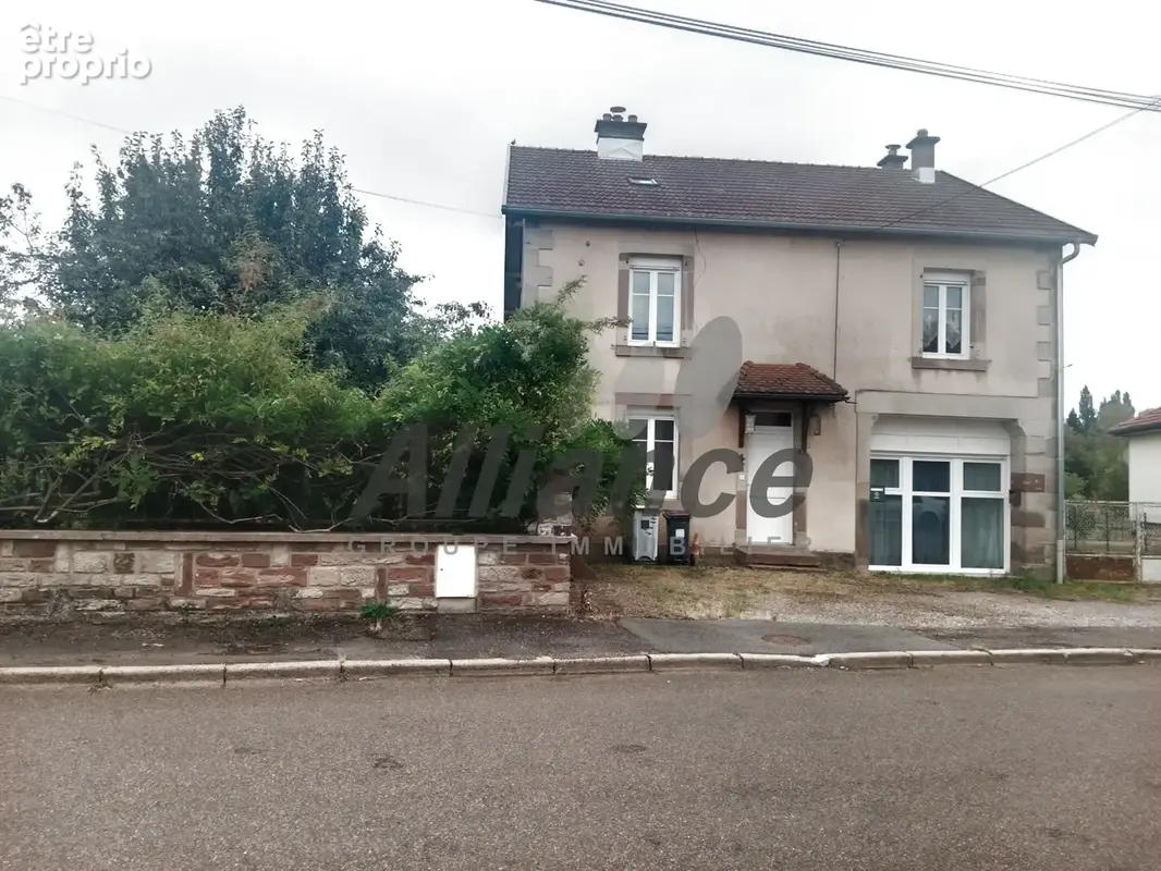 MAISON 5 CHAMBRES terrain jardin - photo 1