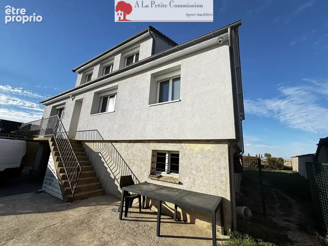 Maison à AMILLY