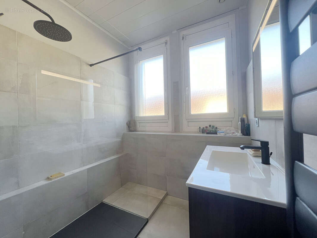 Appartement à CLUSES