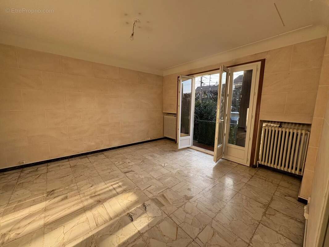 Maison à NOISY-LE-GRAND