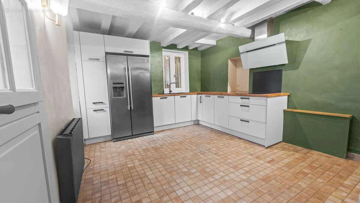 Maison à LA CELLE-SAINT-CLOUD