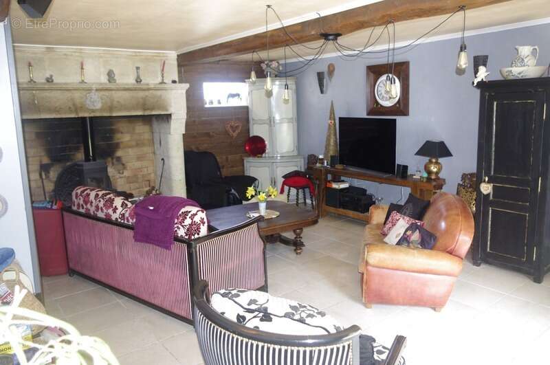 Maison à SAINT-JEAN-POUTGE