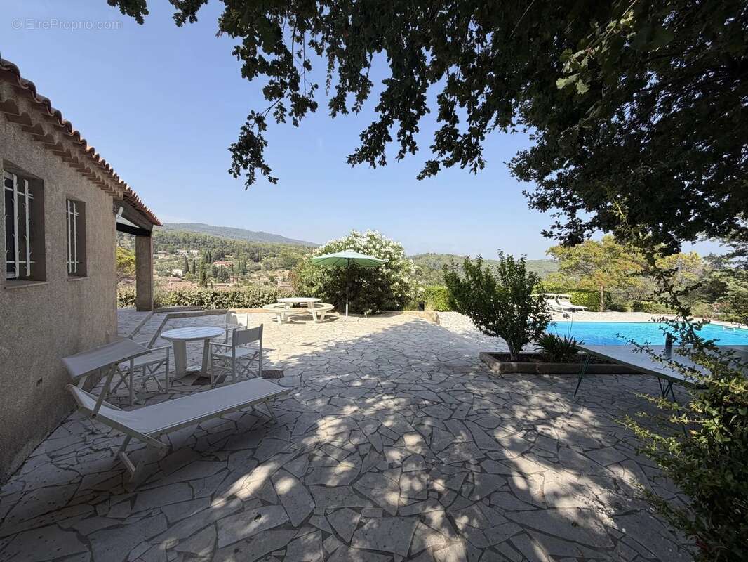Figanières – maison avec piscine et vue panoramique - photo 11