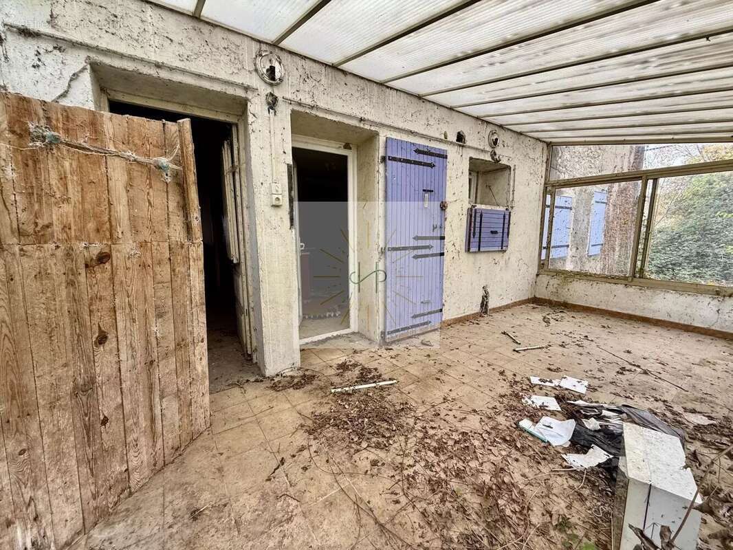 Maison à MONTELIMAR