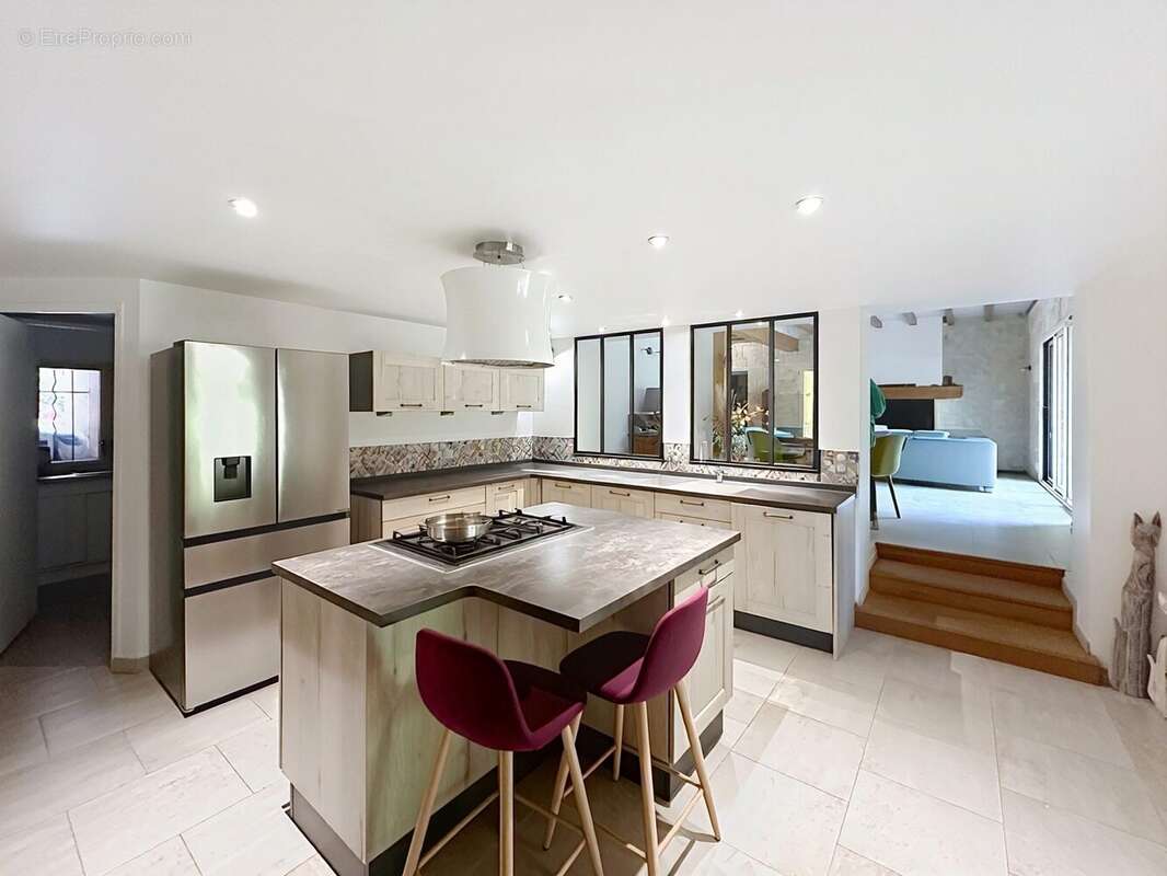 Maison 260 m² à Virazeil  - photo 6