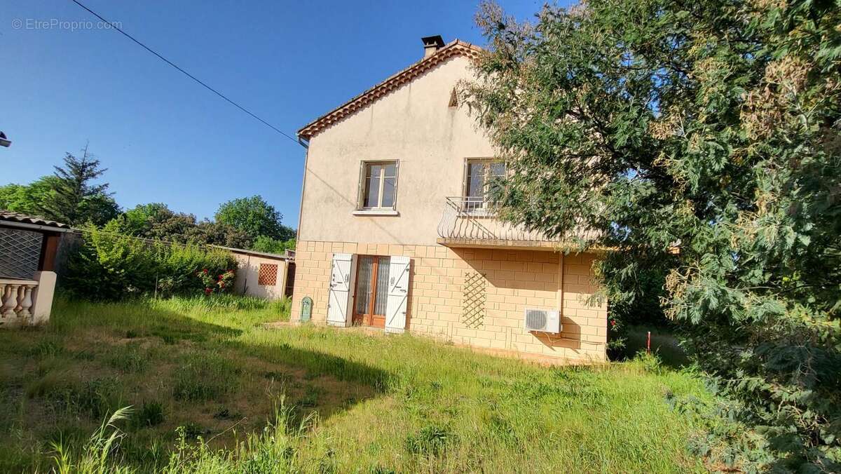 Maison à RUOMS
