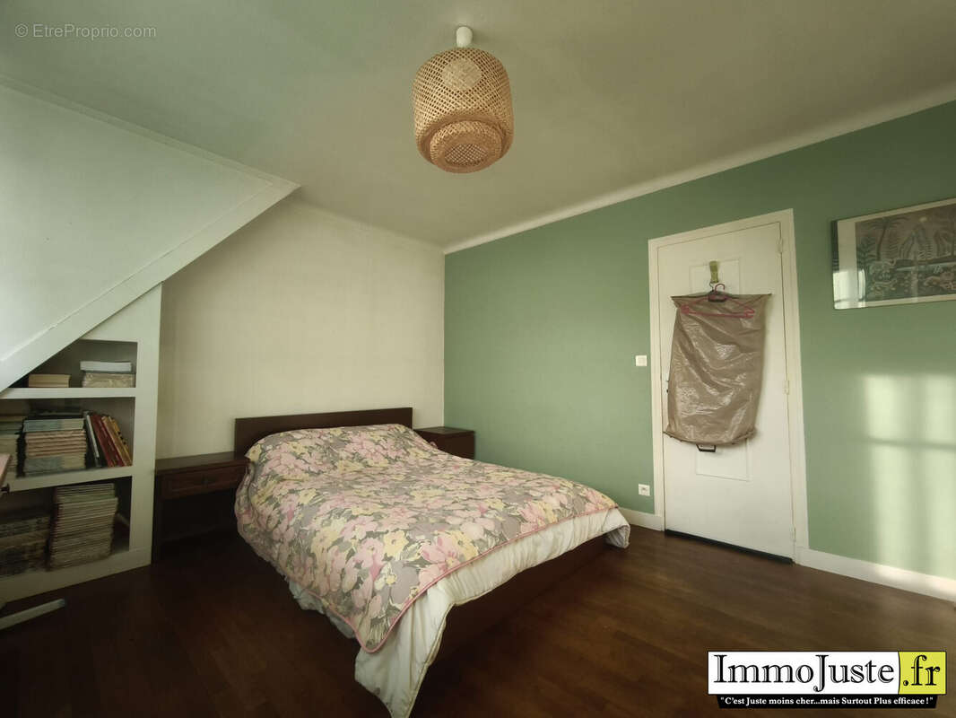 Maison à LE PERRAY-EN-YVELINES