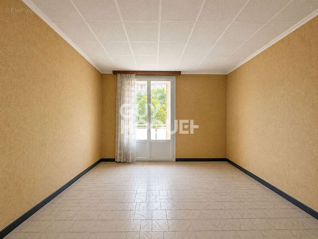 LYON 8 _Secteur Monplaisir / Grange Blanche_Appartement T3 - photo 2