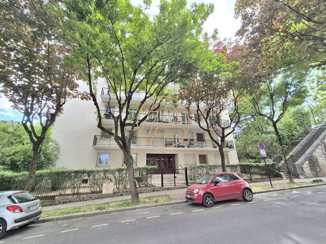 Appartement à SAINT-MAUR-DES-FOSSES