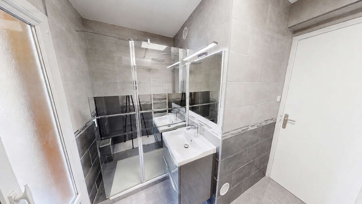 Appartement à GIERES