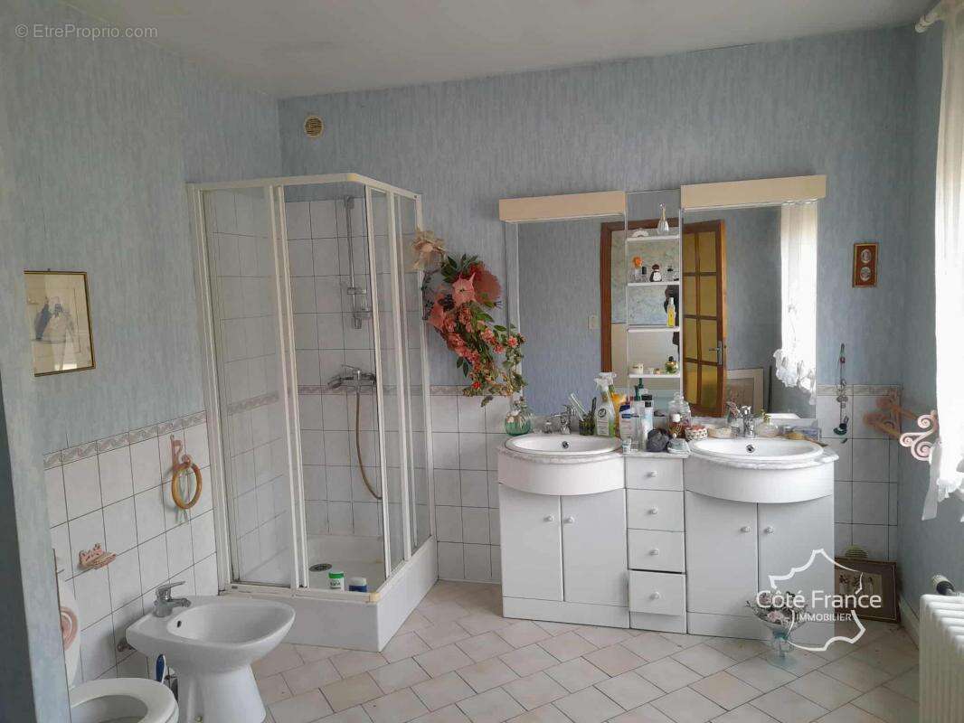 Maison à LA CAPELLE