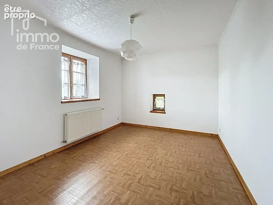 Rare à la vente à Viry ferme de caractère aux portes de Genève. - photo 6