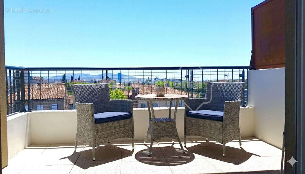 Appartement à MARSEILLE-15E