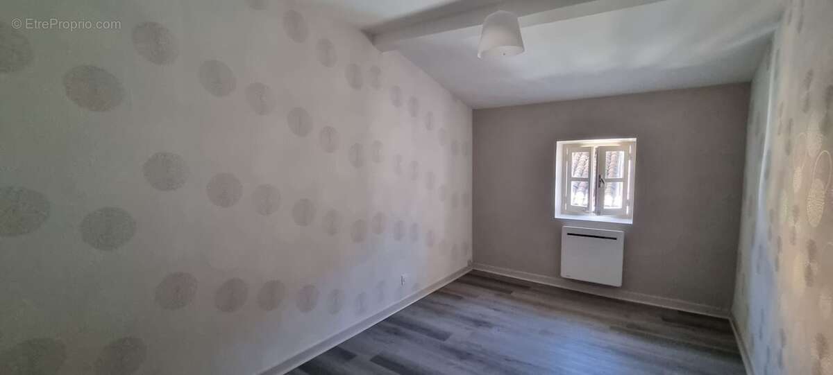 Appartement à PRIVAS