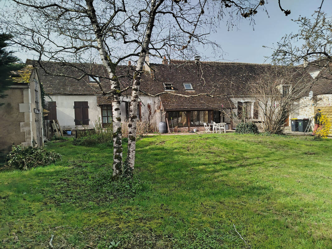Maison à MONETEAU