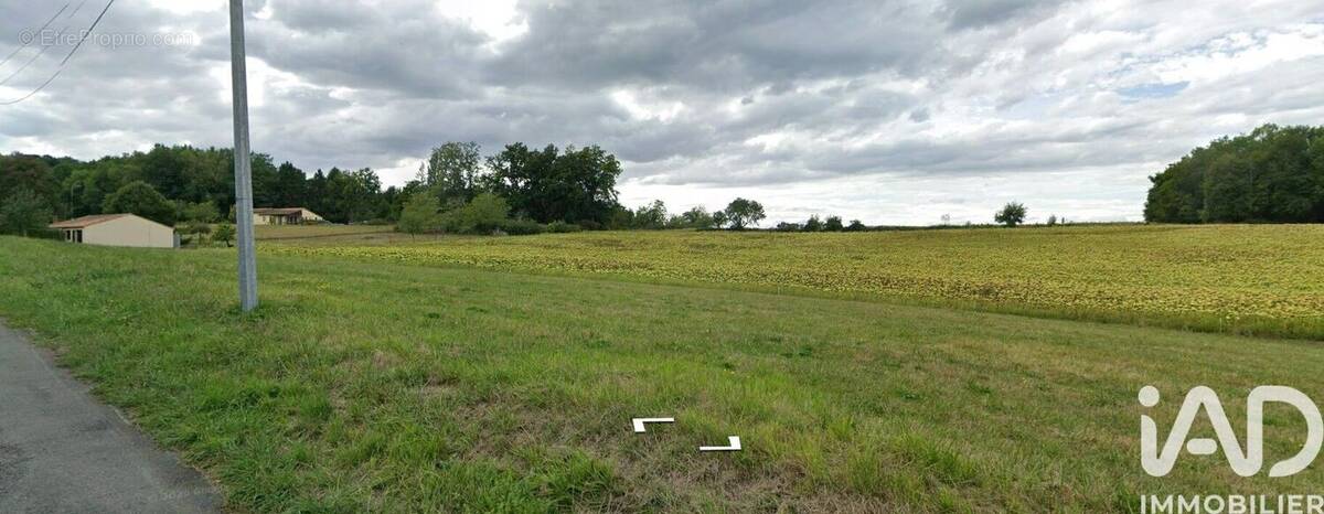 Photo 1 - Terrain à MAREUIL