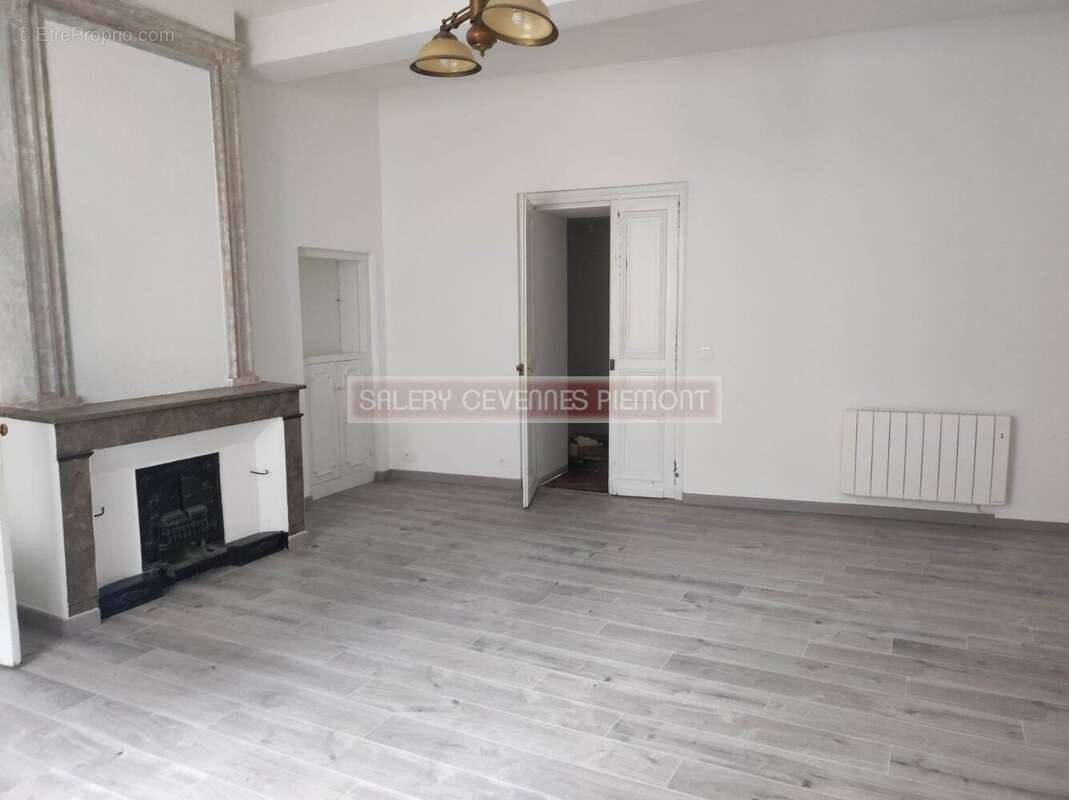 Maison à SAINT-HIPPOLYTE-DU-FORT