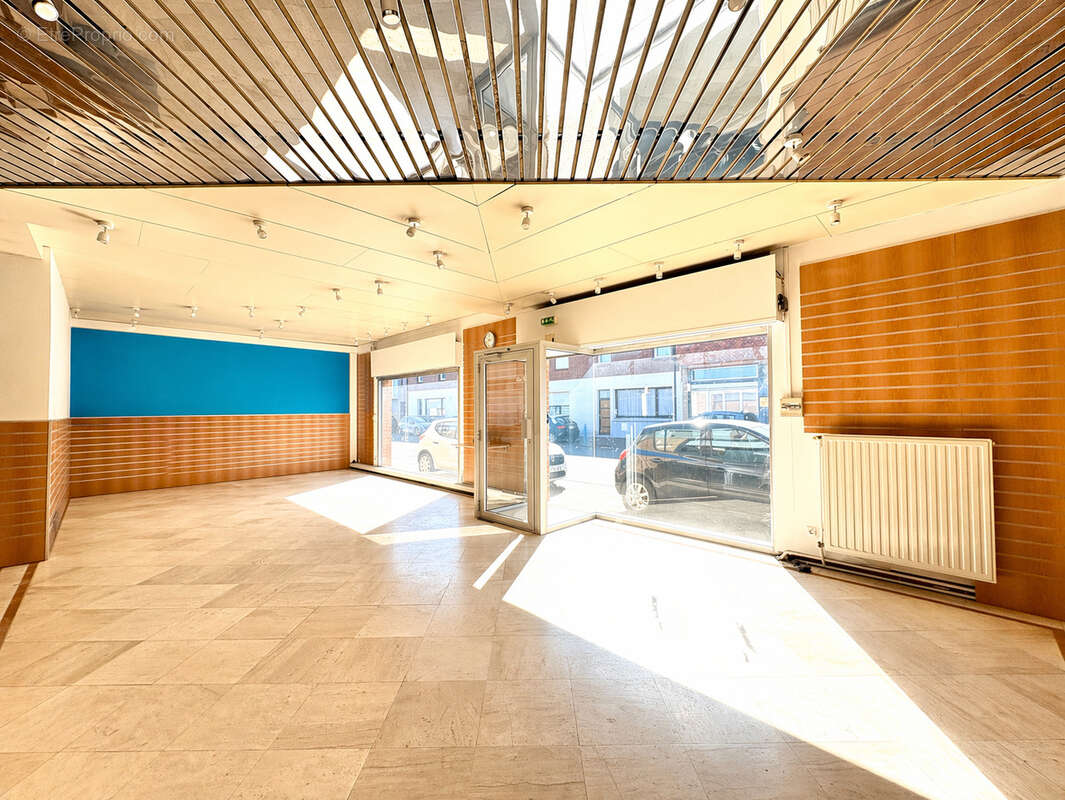 Local commerciale de 124m2 avec grande vitrine - photo 3