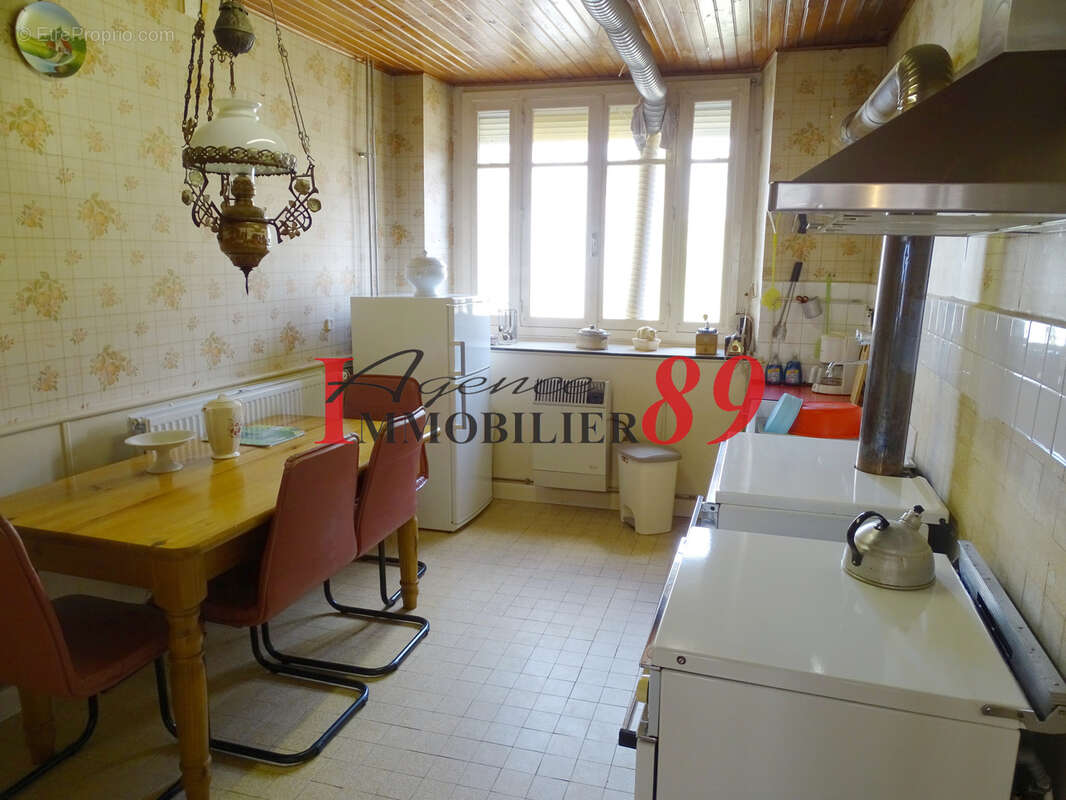 Maison à MONTIGNY-SUR-AUBE