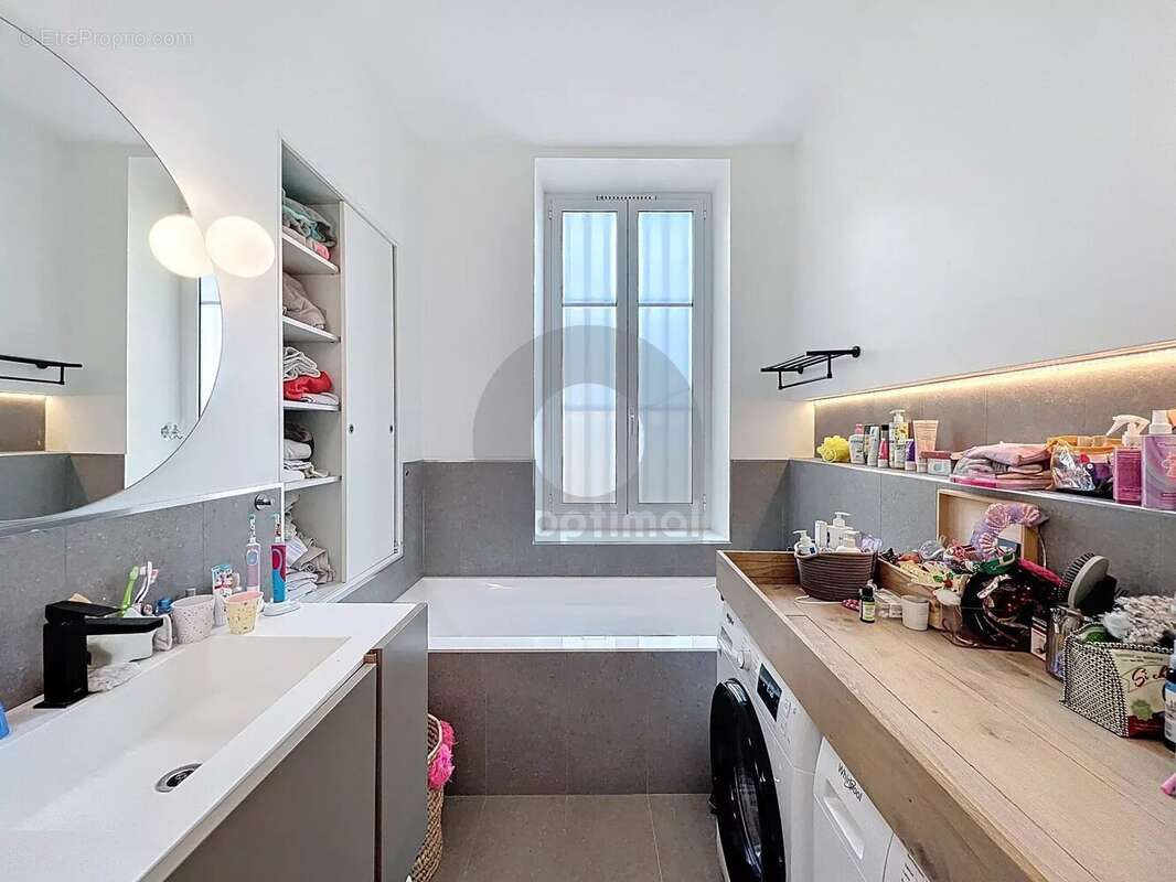 Appartement à MENTON