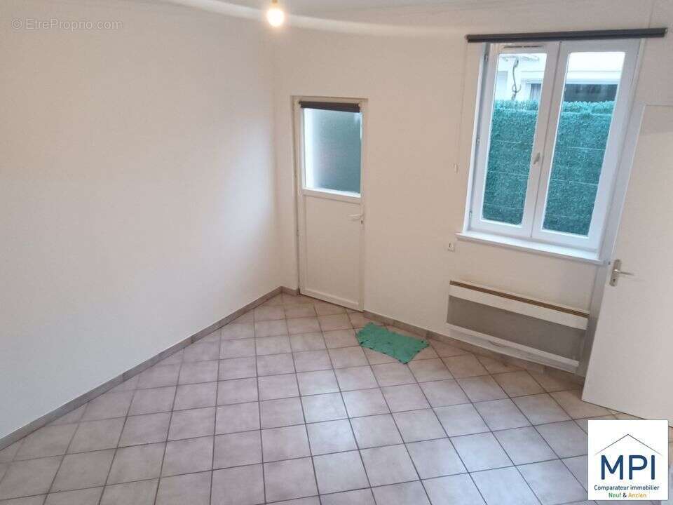 Maison à ANNAY