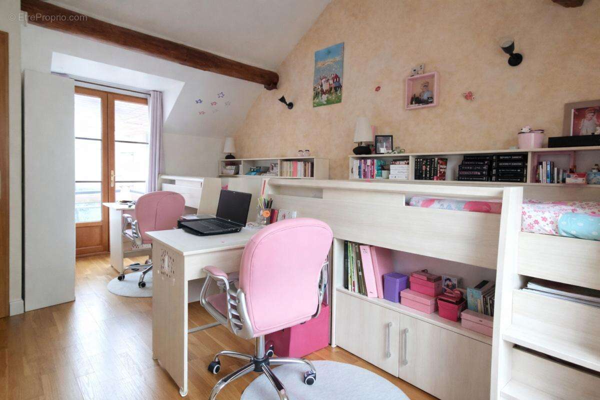 Maison à BEAUMONT-SUR-OISE