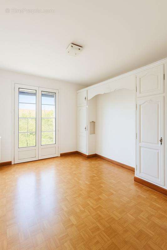 Maison à LA VILLEDIEU-DU-CLAIN