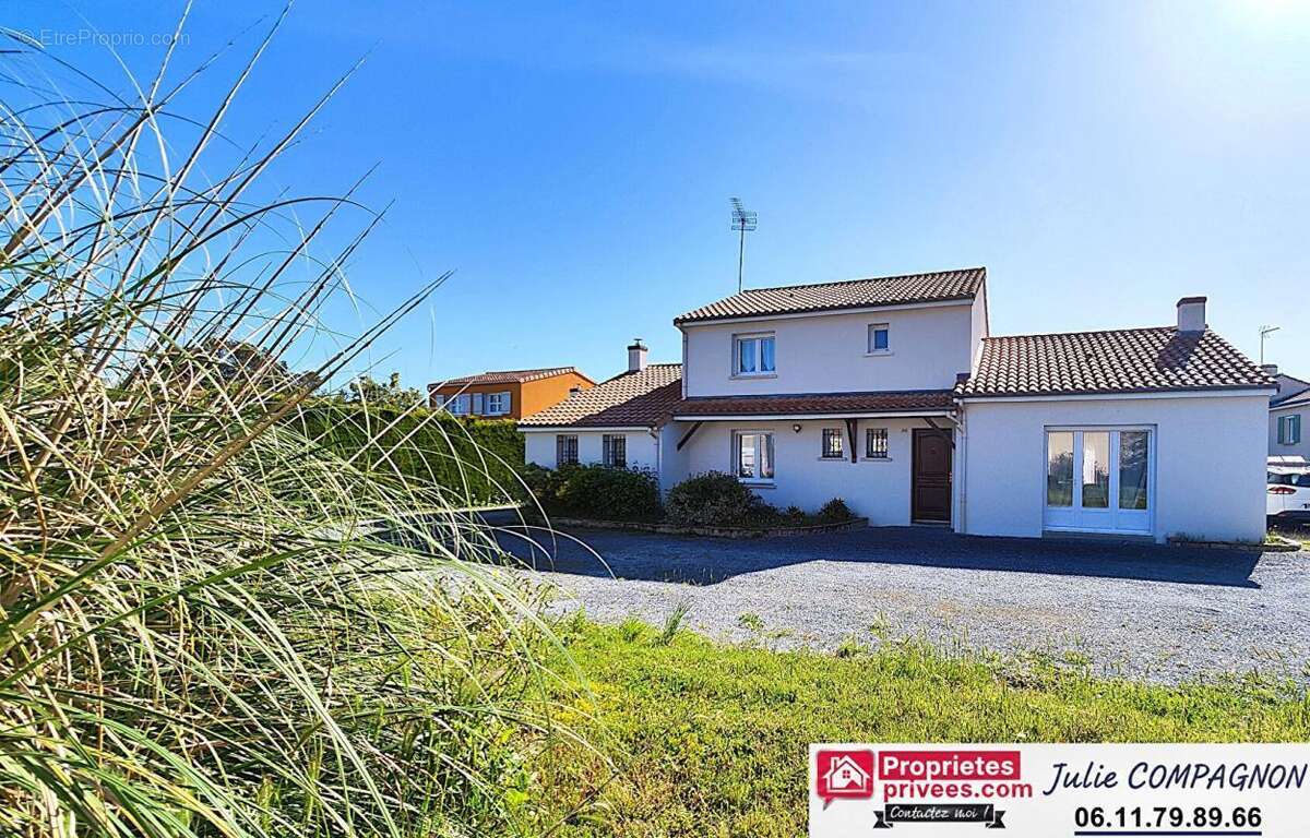 Maison familiale de 145 m² env. avec 4 chambres, garage et grand jardin - photo 16