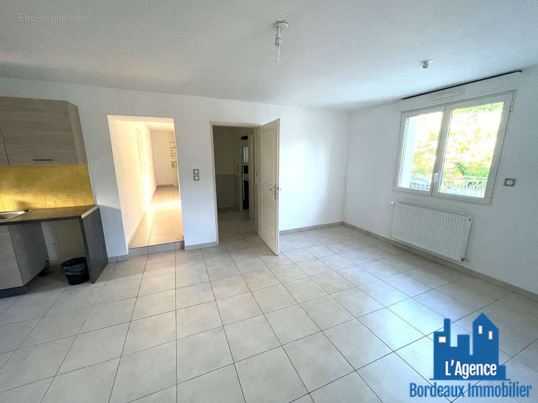 Appartement à CAMBLANES-ET-MEYNAC