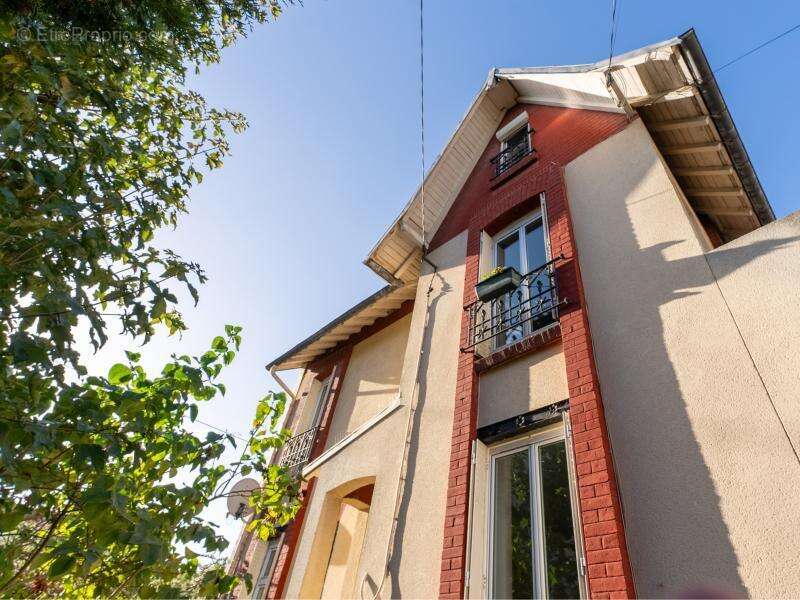 Maison à COLOMBES