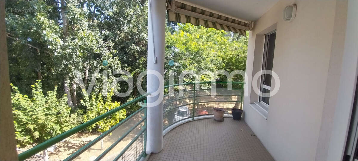 Appartement T2  seniorale centre-ville CHALLANS - photo 3