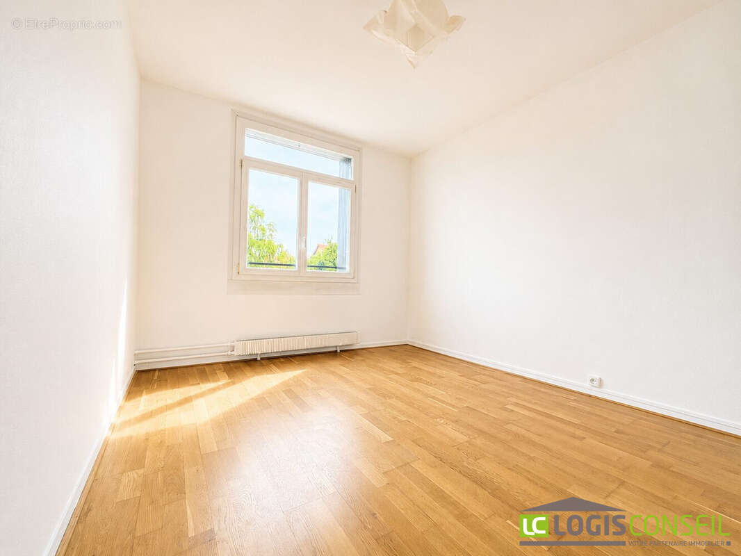 Appartement 55 m² à Chatillon  - photo 7