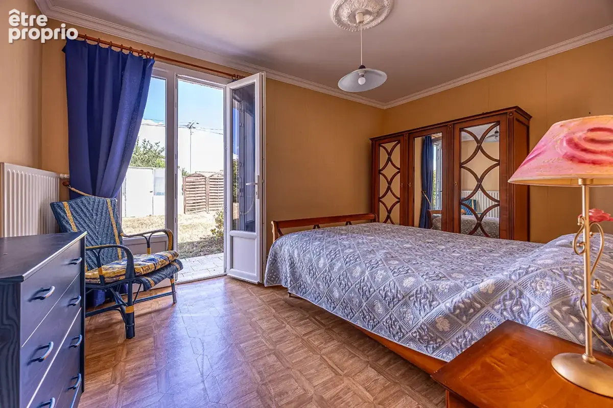 Maison de plain-pied à vendre proche du centre de Chauray ! - photo 6
