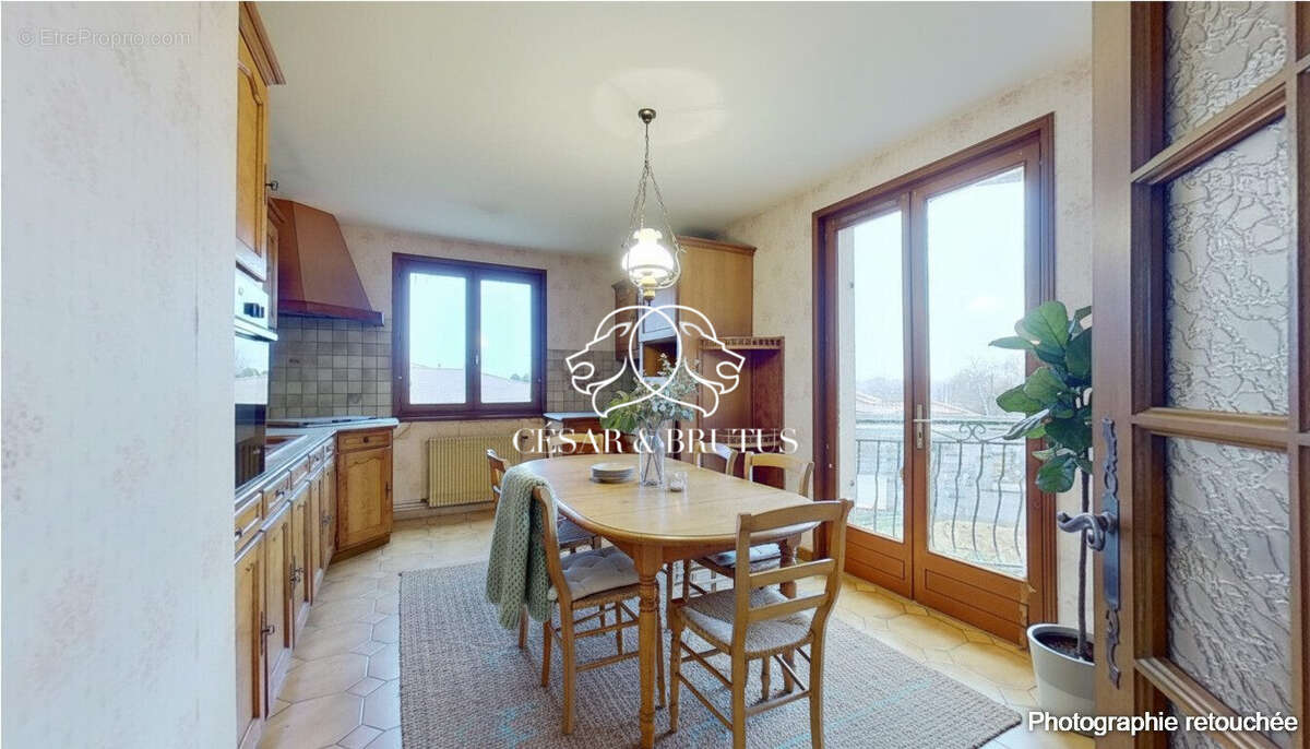 Maison 179 m² à Chatillon-Sur-Chalaronne  - photo 6