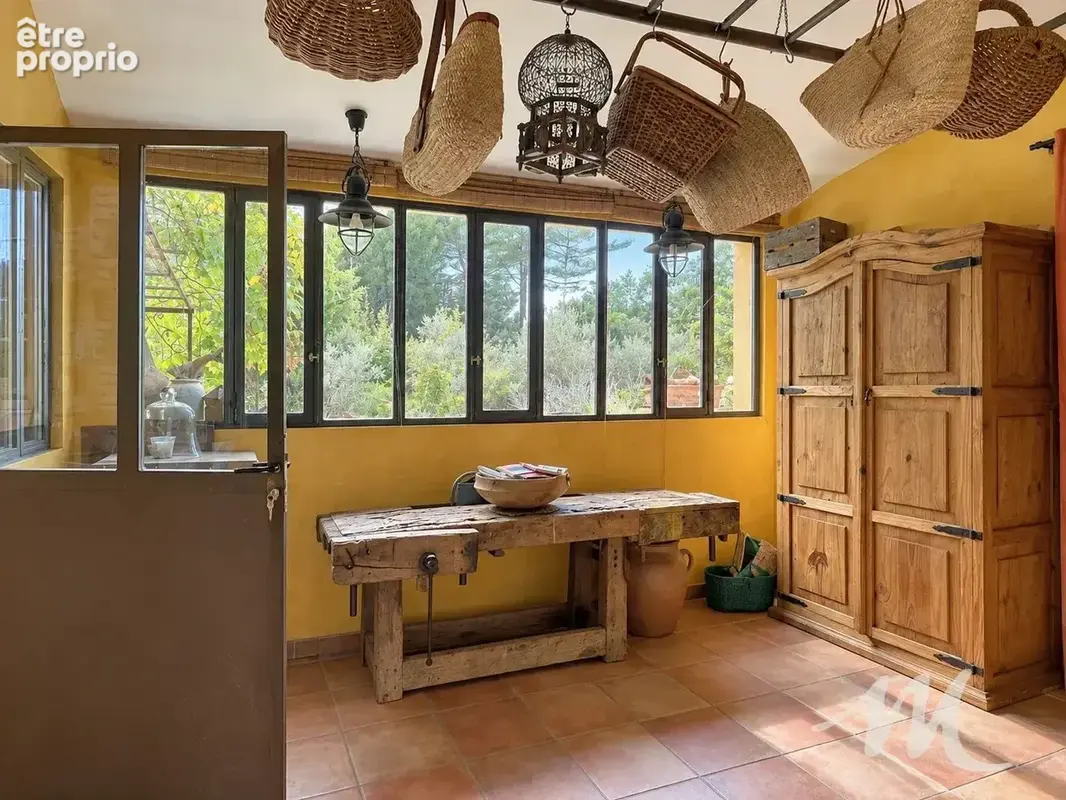 Maison de plain pied 4 chambres - piscine - cuisine d'été et dépendance - photo 4