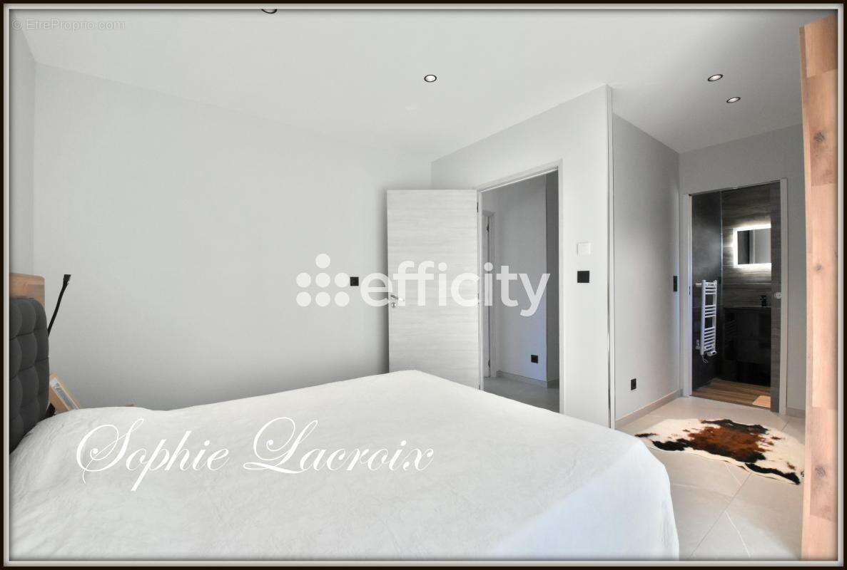 Maison à LE PEAGE-DE-ROUSSILLON