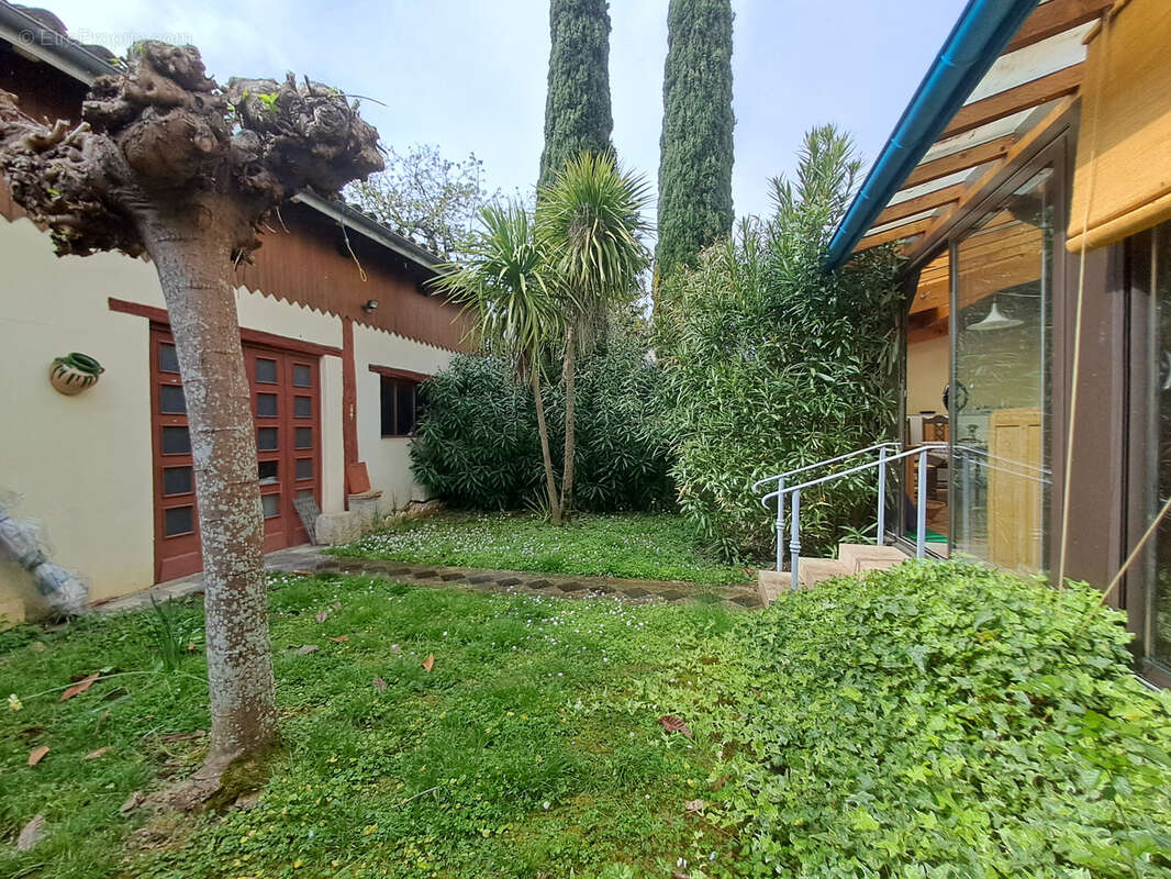 Maison à DAMAZAN