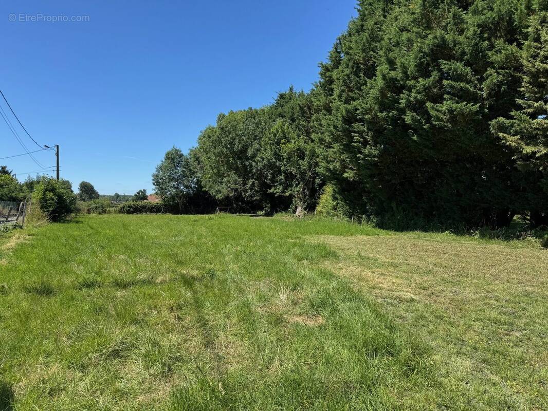 Terrain à PACY-SUR-EURE
