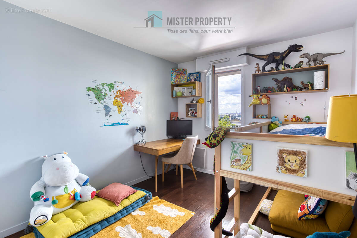 Appartement à SURESNES