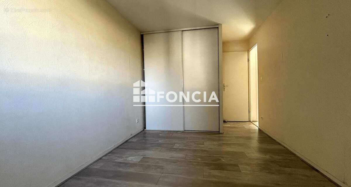 Maison à SAINT-PIERRE-DU-PERRAY