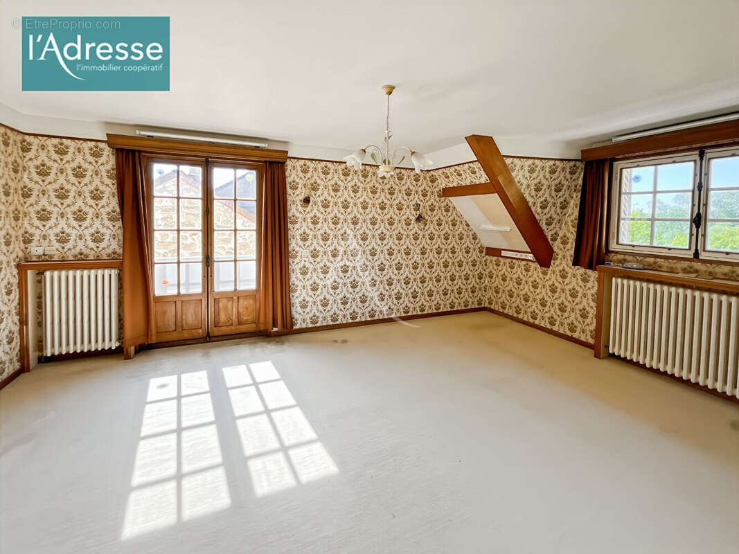 Maison à VAUX-SUR-SEINE