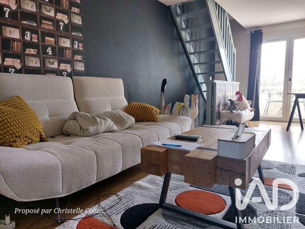 Appartement 82 m² à Ecouflant  - photo 7