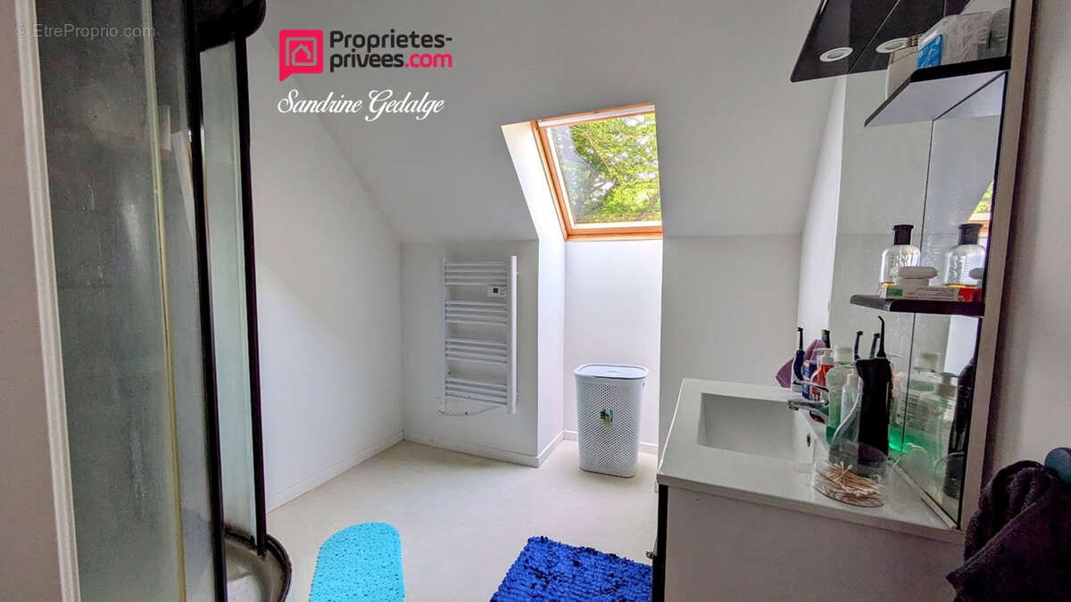 Maison à ONS-EN-BRAY