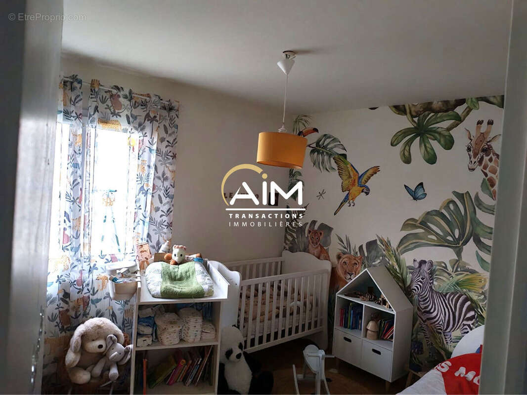 Maison à SAINT-DENIS-LES-PONTS